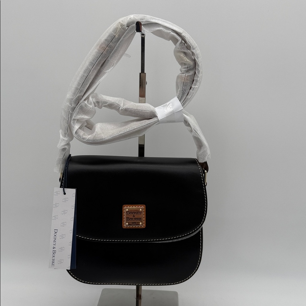 Dooney & Bourke Wexford Leather Saddle Crossbody  Bag Black